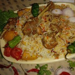A picture of Desi chicken biryani.