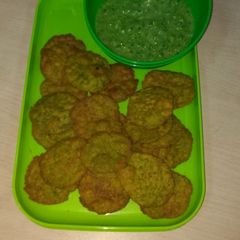 A picture of Palak puri with veg deep.