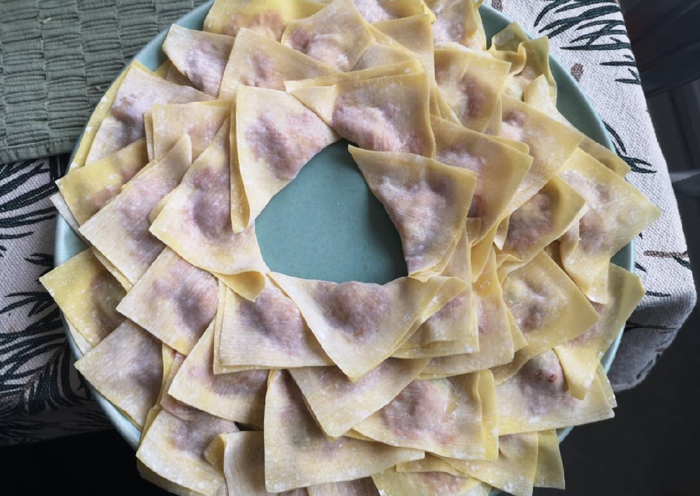 Beef and shrimps wanton dumplings