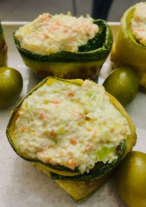 Una foto de CALABACINES ZUCHINIS (CON POLLO) EN 🫔ROLLOS 🫔SORPRESA🍗🧅🥕🫑🧀🌶🧅🍗🫑🌶🥕🫔