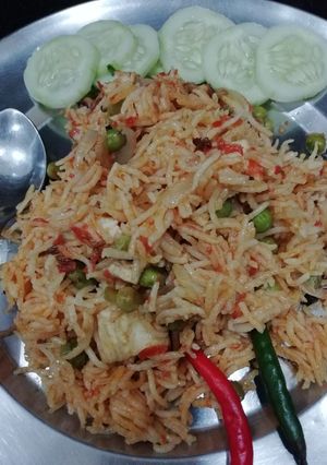 A picture of Navratan Pulav.