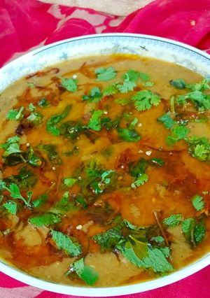 A picture of Shahi Haleem.