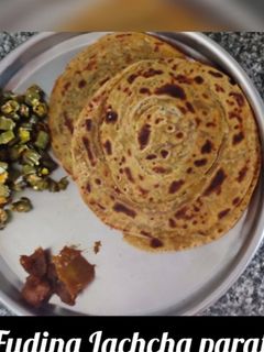 ફૂદીનાના લચ્છા પરાઠા રેસીપી મુખ્ય ફોટો