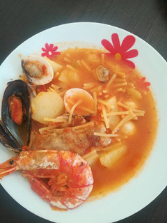 Una foto de Fideos guisados con conejo y marisco (Fideos a la cazuela)