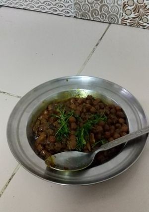 A picture of Chana masala.