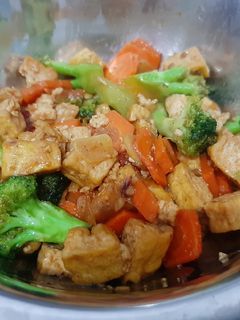 Foto resep Oseng tahu brokoli wortel