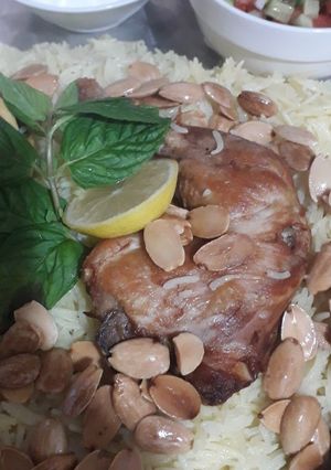 صورة لوصفة كبسة صفراء بالدجاج