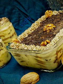 વોલનટ કસ્ટર્ડ પુડિંગ (Walnut Custard Pudding Recipe in Gujarati) રેસીપી મુખ્ય ફોટો