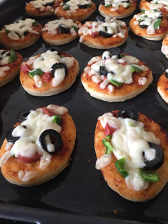 صورة لوصفة الميني بيتزا 🍕🍕