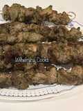 Broiled lamb kebabs