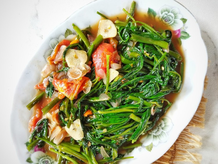 Bagaimana Membuat Tumis Kangkung Belacan Anti Gagal