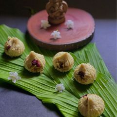 A picture of Rasmalai Modak for Ganesh Chaturthi.