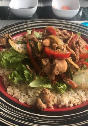 Una foto de Arroz cantones al wok