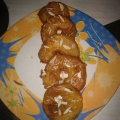 A picture of Apple jalebi.