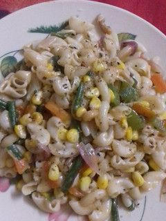 वेज पास्ता (Veg pasta recipe in Hindi) रेसिपी मुख्य फोटो