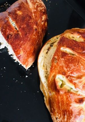 A picture of Onion n dhania bread.