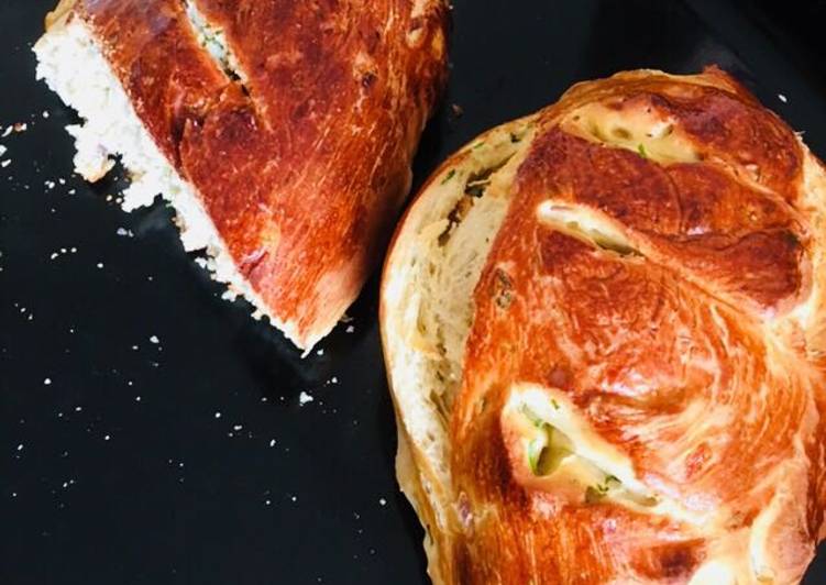 Recipe of Speedy Onion n dhania bread