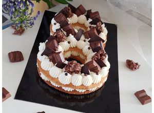 Une photo de Number cake vanille & Kinder