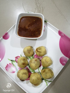 બટેટા વડા (Bateta Vada Recipe In Gujarati) રેસીપી મુખ્ય ફોટો
