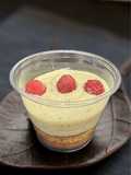 Tortino allo Yogurt e Lamponi con Crema Inglese al Latte Condensato