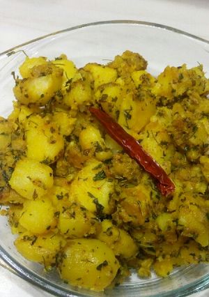 A picture of Aloo kasoori.