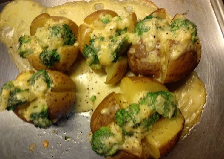 Resep Kentang Panggang Brokoli Keju yang praktis
