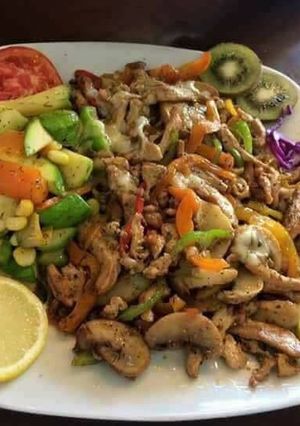 صورة لوصفة دجاج بالخضار