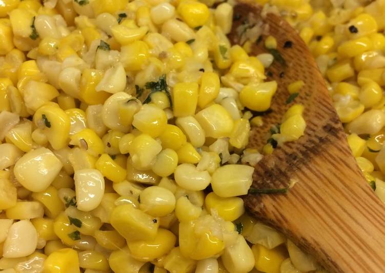 Recipe of Speedy Country Fried Corn with Fresh Garlic