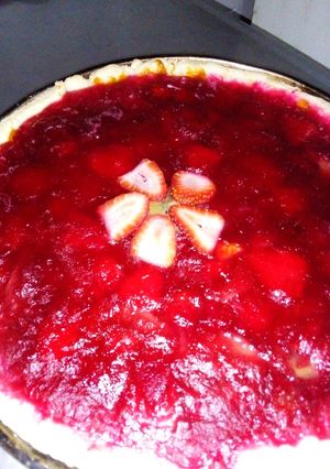 Una foto de Tarta de gelatina y frutas!