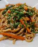 Udon noodles con le verdure super cremosi *vegan*