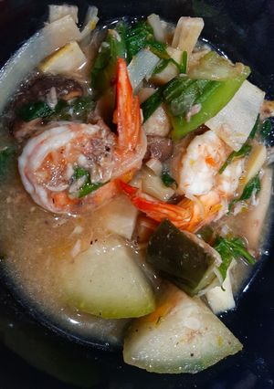 รูปของ แกงเลียงกุ้งสด ใส่ใบแมงลัก