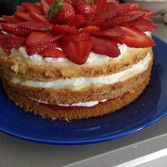 A picture of Swedish cake base - tårtbotten.