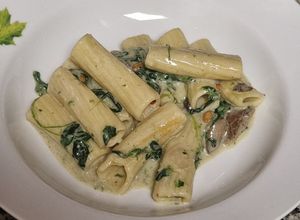 Foto principal de Pasta con Cabrales y piñones