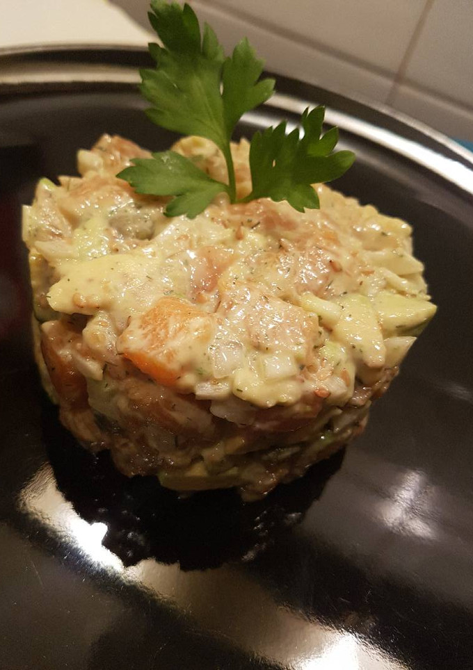 Una foto de Tartar de salmón