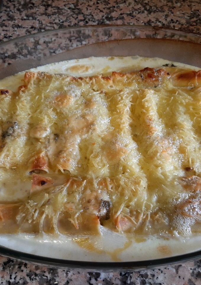 Una foto de Canelones Caseros de Carne con paté