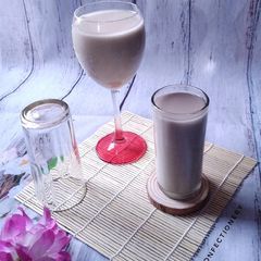 A picture of Kunun zaki 2 (millet drink).