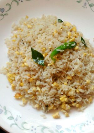 A picture of Peppered Egg fried rice.