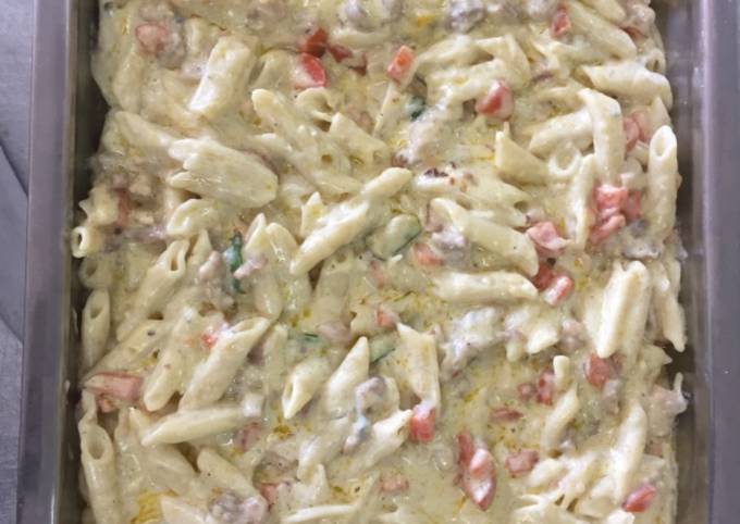 Chicken and blue cheese pasta