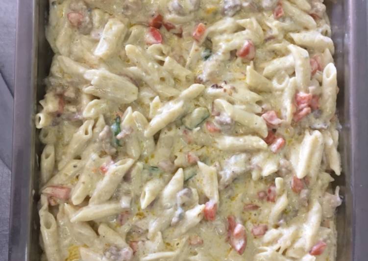 Chicken and blue cheese pasta