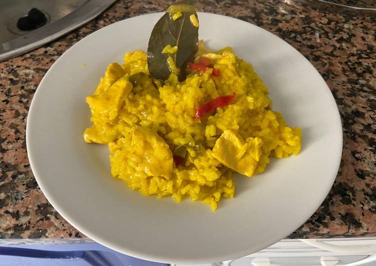 Paella con carne