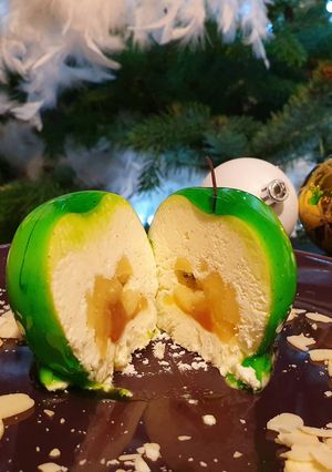 Une photo de Crémeux vanille insère pomme et caramel