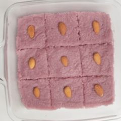 A picture of Coconut burfi.