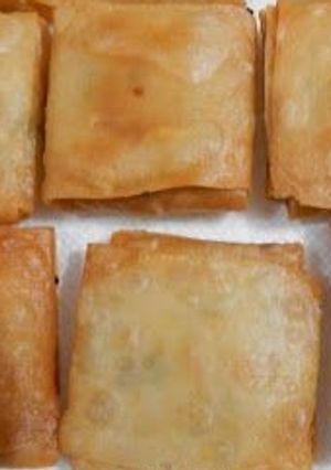 A picture of Chicken Cheese Box.