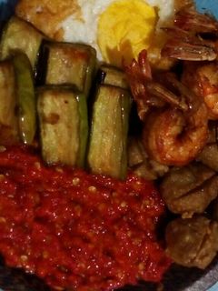 Foto resep Udang goreng sambal penyet terong #PR_Olahan Udang