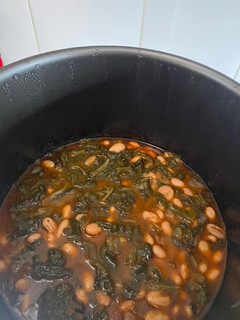 Una foto de Potaje de habichuelas con espinacas (Olla GM D)