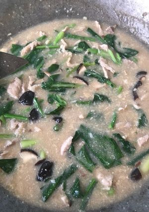รูปของ ราดหน้าคะน้ากรอบหมูหมักนุ่ม ง่ายนิดเดียว