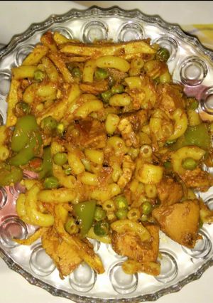 A picture of Chicken Macaroni🍝.