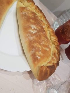 O poză a rețetei Plăcintă cu brânză și verdeață.