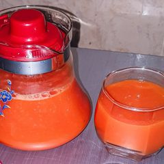A picture of Mango and watermelon smoothie.