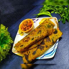 A picture of Methi Thepla.